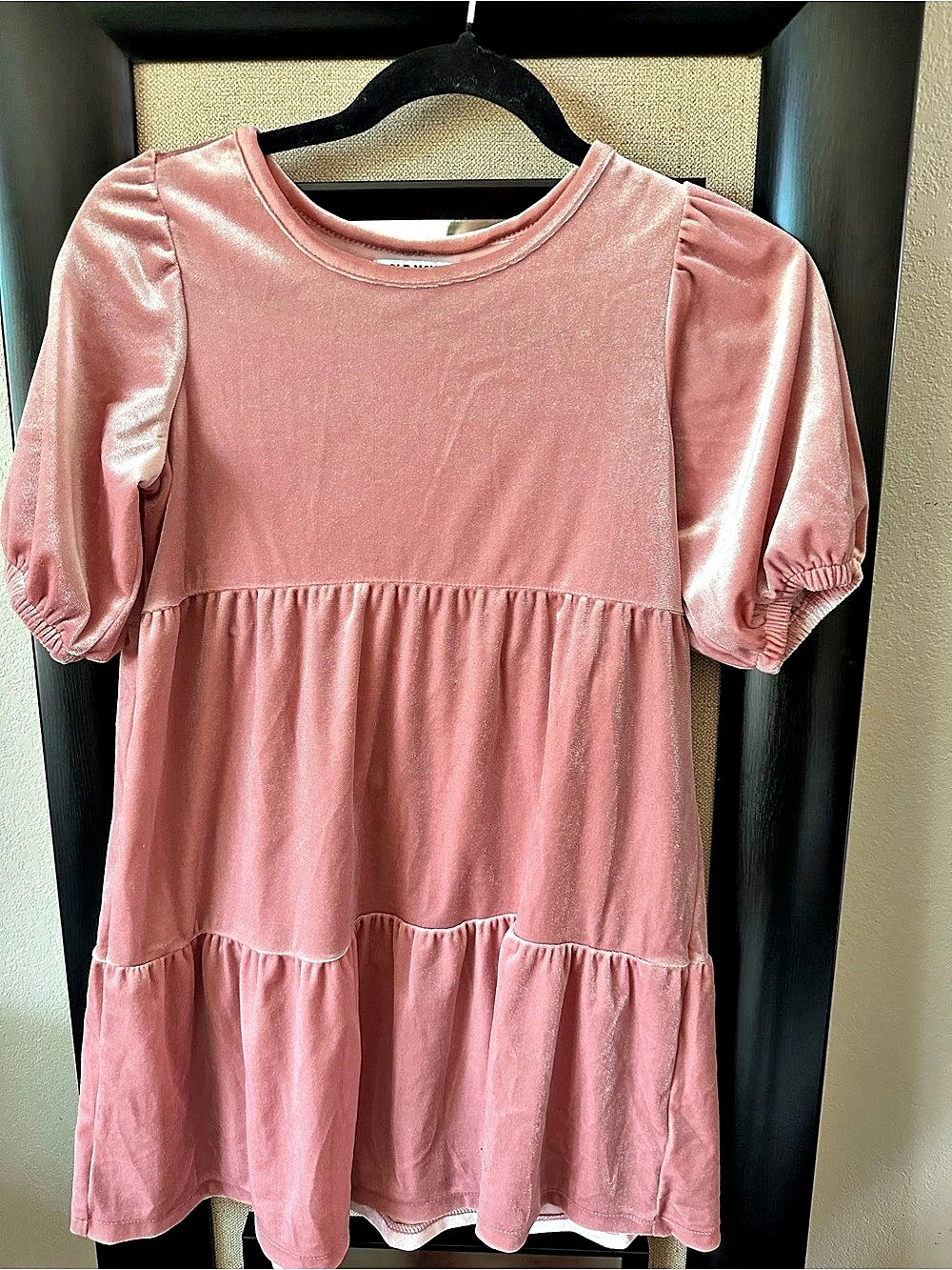Old Navy Velvet Tiered Puff-Sleeve Dress for Girls Pink Girls M (8)